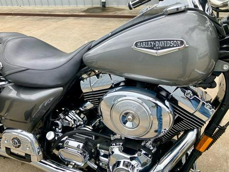 2005 Harley-Davidson FLHRCI Road King® Classic