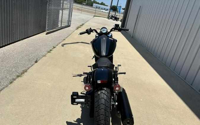 2025 Indian Motorcycle® Scout® Bobber Black Metallic