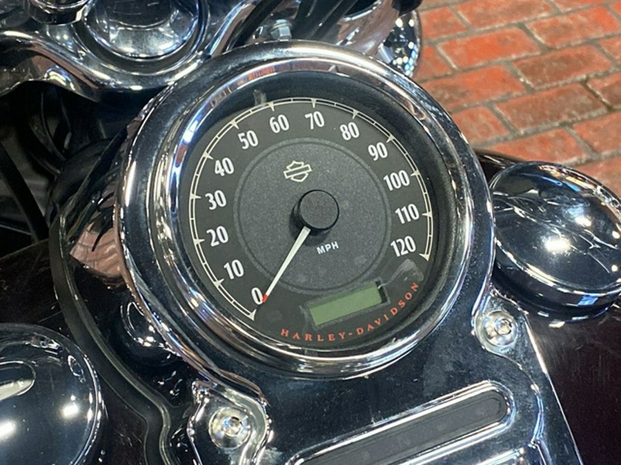 2014 Harley-Davidson Dyna FLD - Switchback