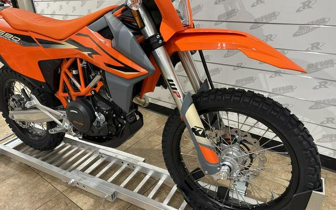 2024 KTM 690 Enduro R