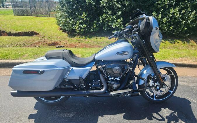 FLHX 2024 Street Glide®