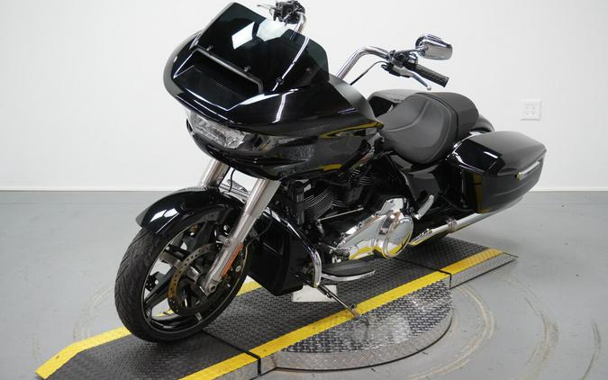 2024 Harley-Davidson® Road Glide® Vivid Black