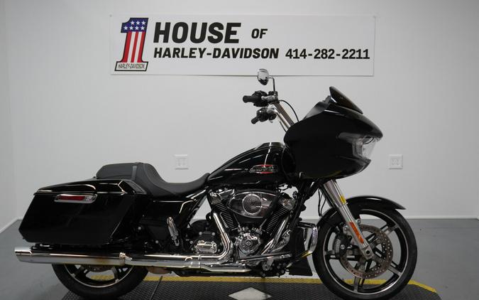 2024 Harley-Davidson® Road Glide® Vivid Black