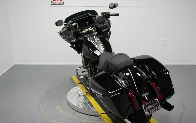 2024 Harley-Davidson® Road Glide® Vivid Black