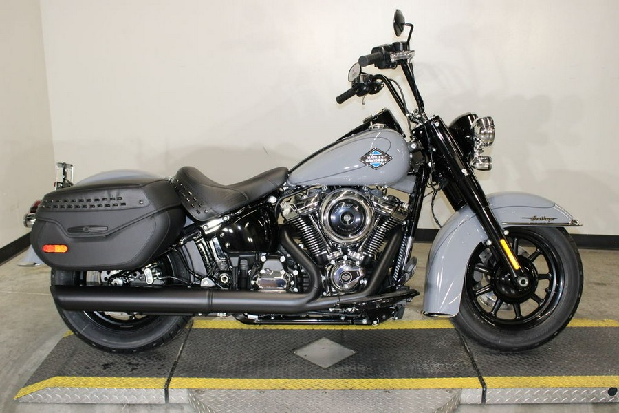 2026 Harley-Davidson® FLHC - Heritage Classic