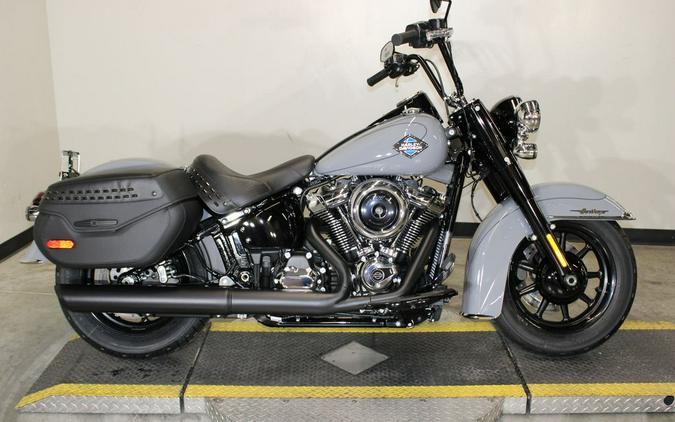 2026 Harley-Davidson® FLHC - Heritage Classic