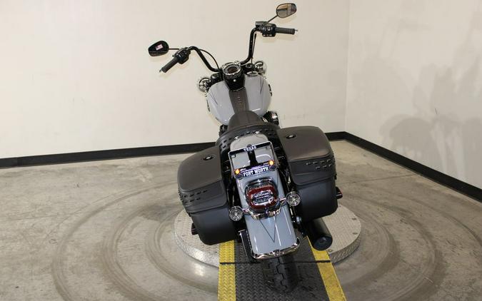2026 Harley-Davidson® FLHC - Heritage Classic
