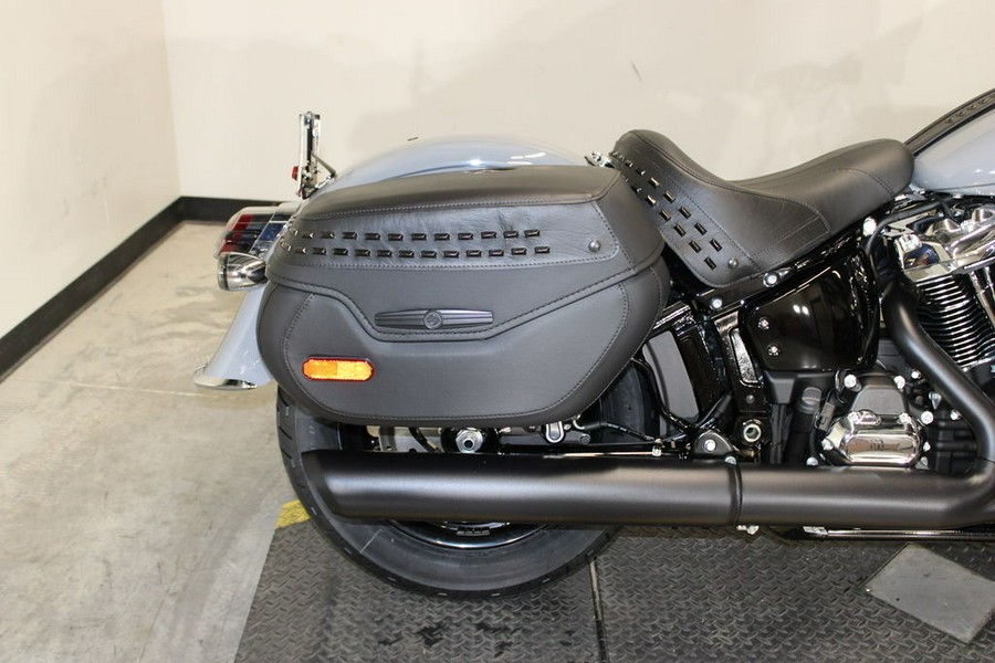 2026 Harley-Davidson® FLHC - Heritage Classic