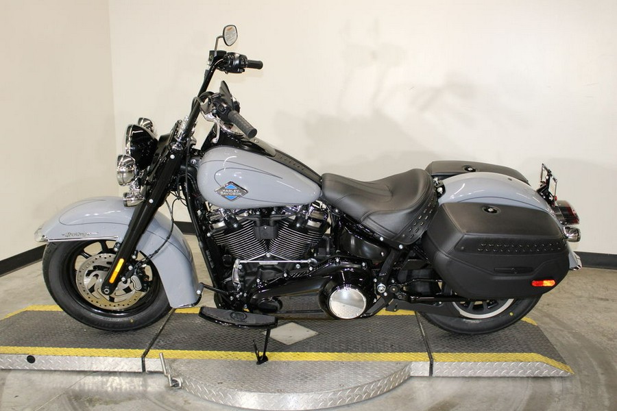 2026 Harley-Davidson® FLHC - Heritage Classic