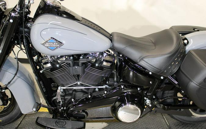 2026 Harley-Davidson® FLHC - Heritage Classic