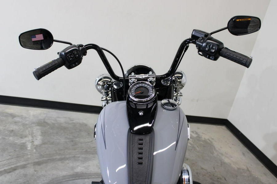 2026 Harley-Davidson® FLHC - Heritage Classic