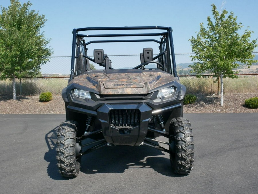 2023 Honda Pioneer 1000-6 Crew Deluxe