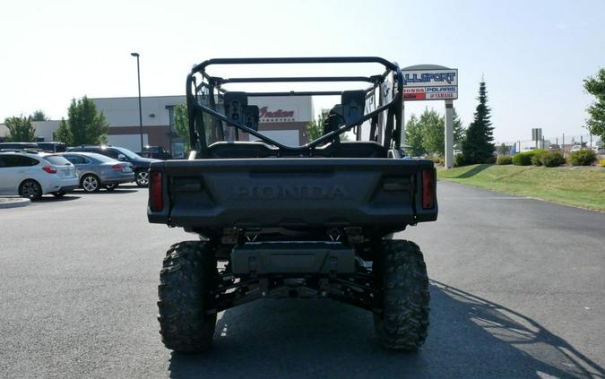 2023 Honda Pioneer 1000-6 Crew Deluxe