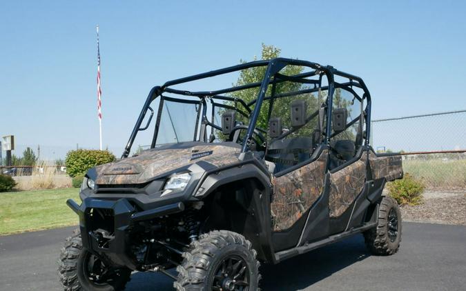 2023 Honda Pioneer 1000-6 Crew Deluxe