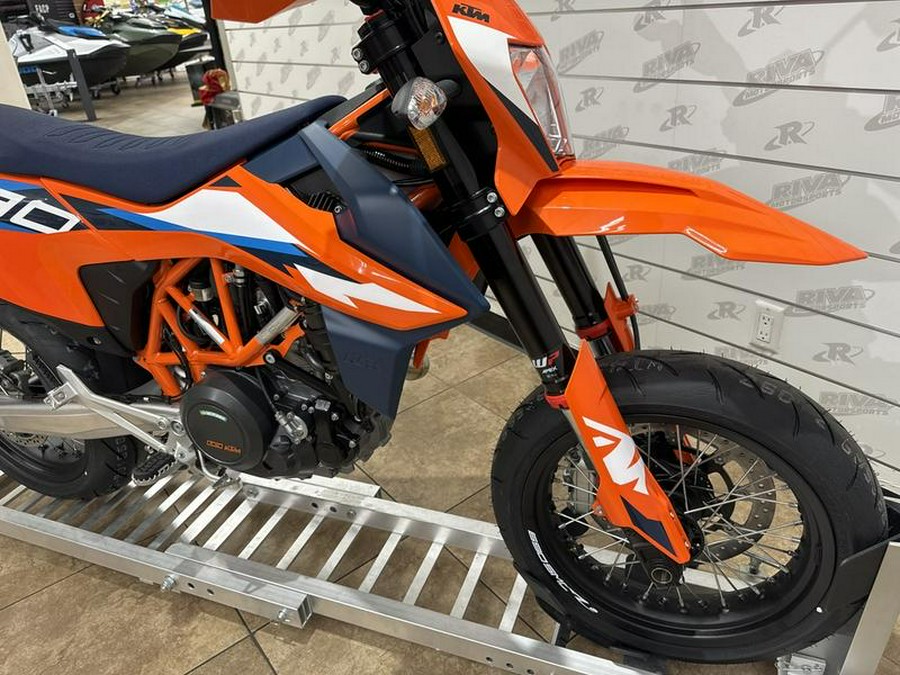 2024 KTM 690 SMC R