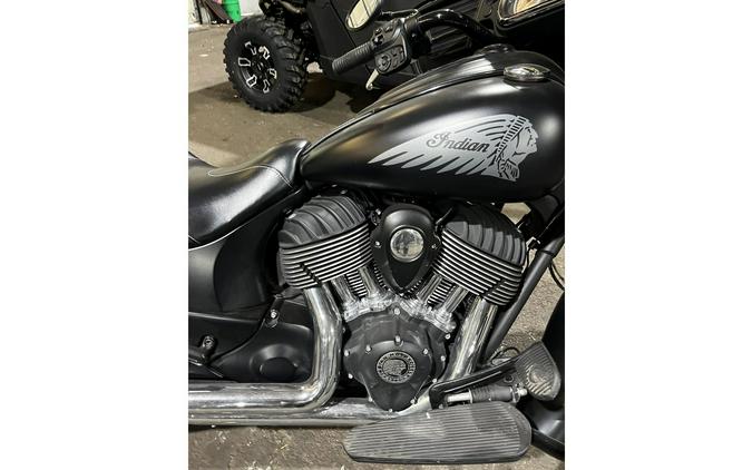 2017 Indian Motorcycle CHIEFTAIN DARK HORSE, THNDR BLK SMOKE, 49S Dark Horse®