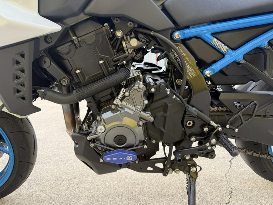 2023 Suzuki GSX-8S