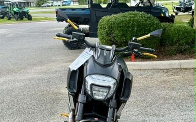 2016 Ducati BASE