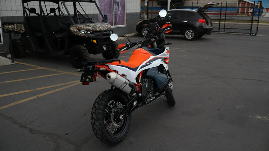 2025 KTM 890 Adventure R