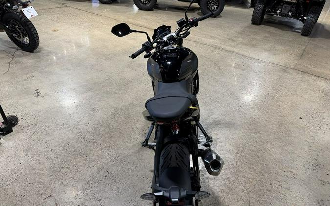 2026 Triumph Trident 800 Jet black