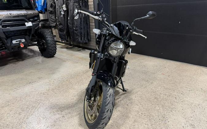 2026 Triumph Trident 800 Jet black