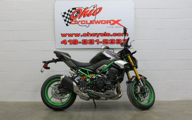 2025 Kawasaki Z900 SE ABS