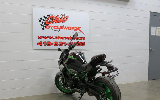 2025 Kawasaki Z900 SE ABS
