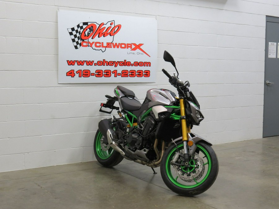 2025 Kawasaki Z900 SE ABS