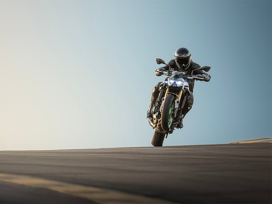 2025 Kawasaki Z900 SE ABS
