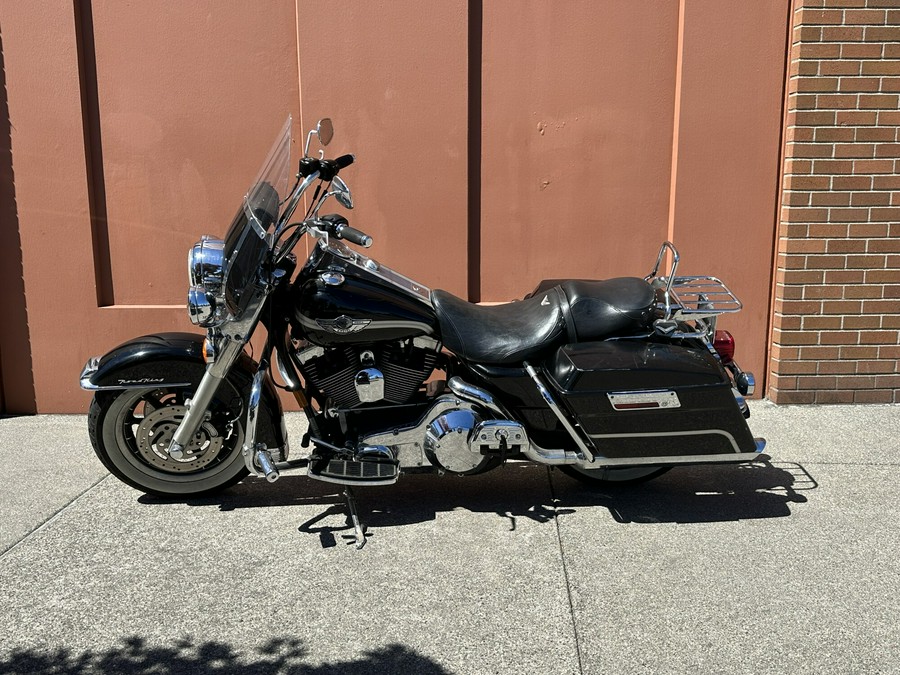 Harley-Davidson® Road King® Vivid Black