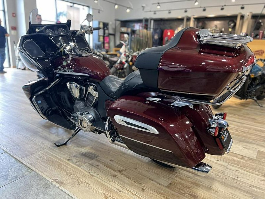 2022 Indian Motorcycle® Pursuit Limited with Premium Package Maroon Metallic/Crimson Metallic