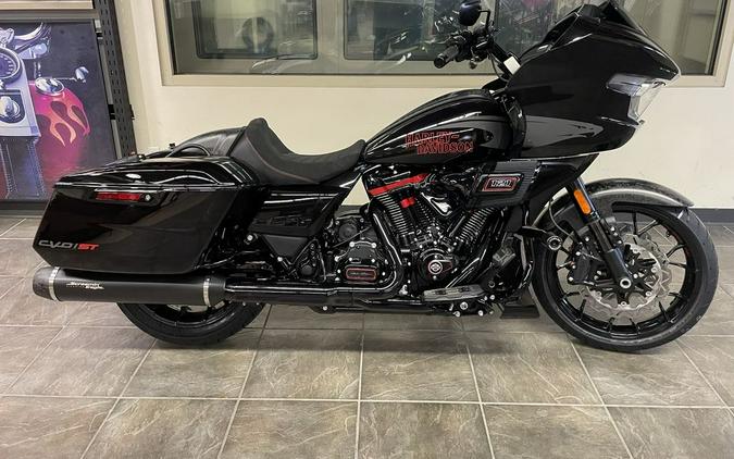 2024 Harley-Davidson CVO Road Glide ST Review [13 Fast Facts]