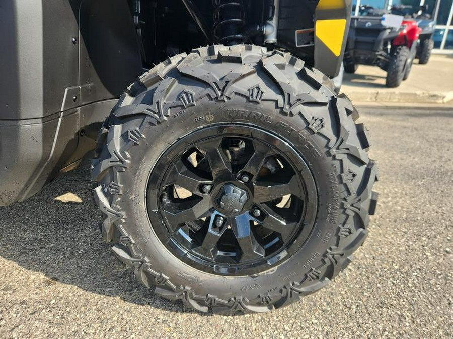 2025 Can-Am® Defender DPS HD9 Stealth Black