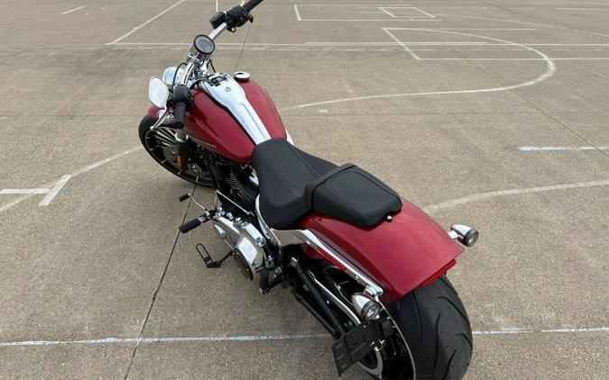 2025 Harley-Davidson Breakout® Brilliant Red