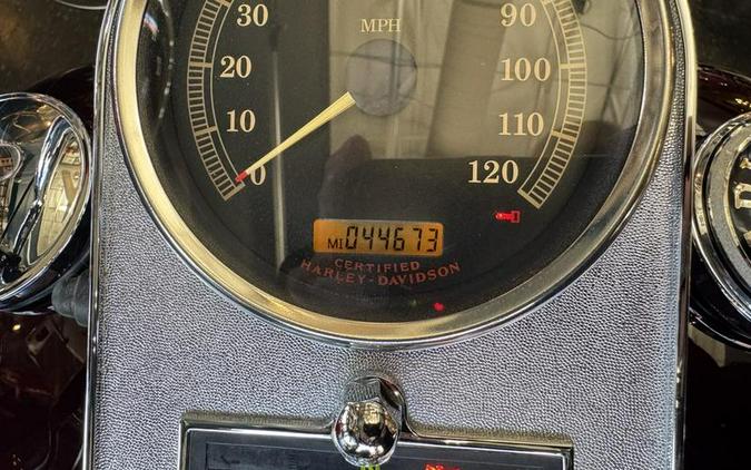 2005 Harley-Davidson® FLHRCI - Road King® Classic