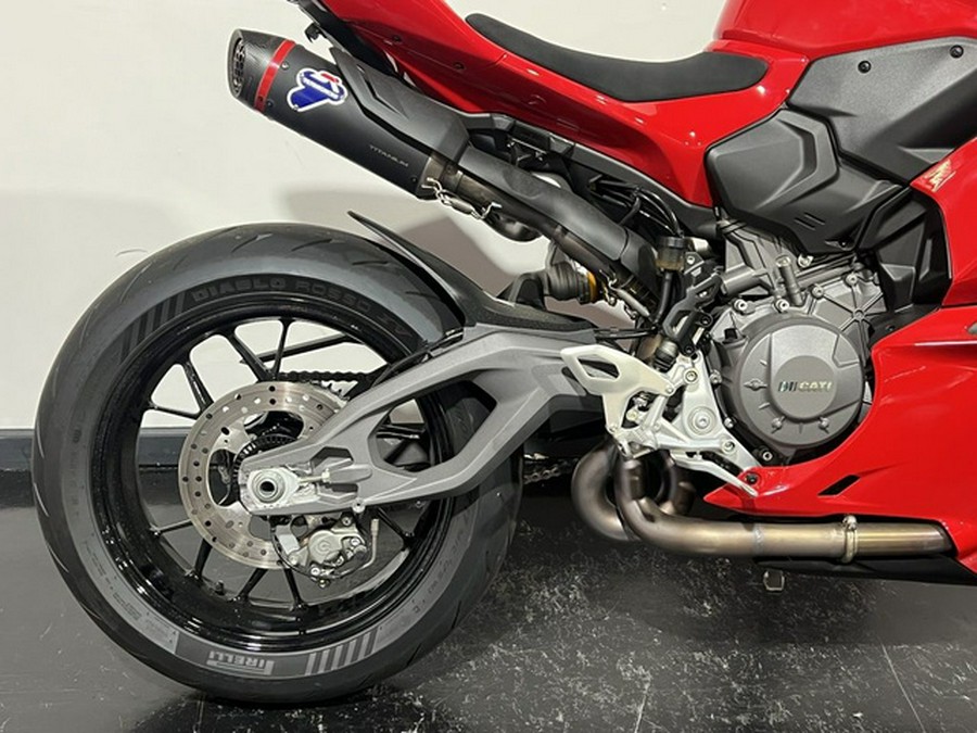 2026 Ducati Panigale V2 S V2