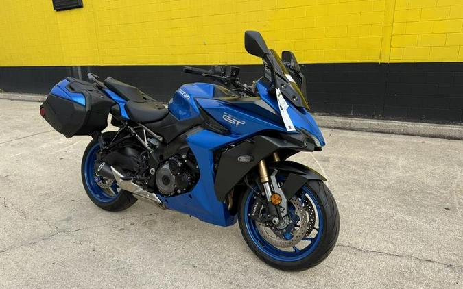 2023 Suzuki GSX-S1000GT Plus