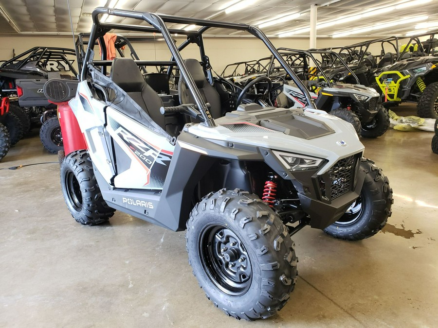 2024 Polaris RZR 200 EFI