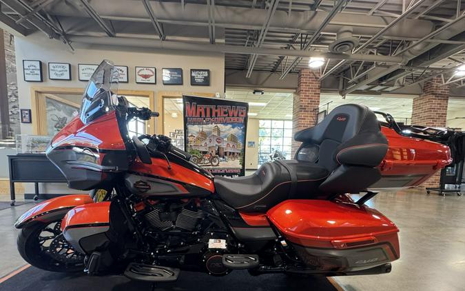 2026 Harley-Davidson® CVO Street Glide Limited Citrus Heat CVO Tri-Tone