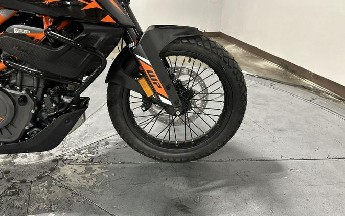 2024 KTM Adventure 390