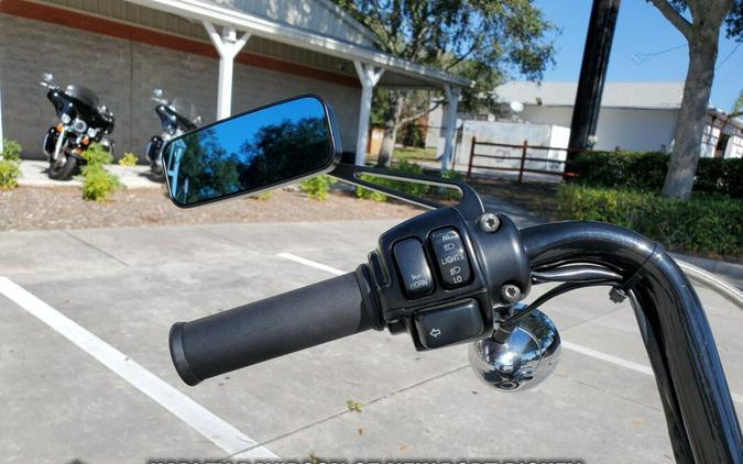 2006 Harley-Davidson 1200 Custom