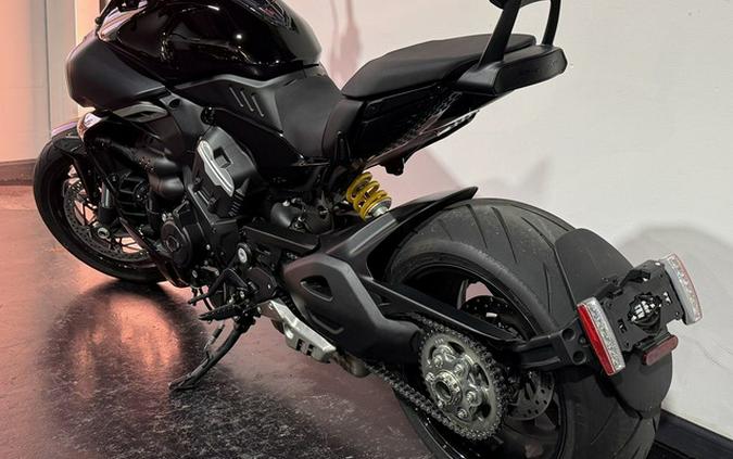 2024 Ducati Diavel V4 Black