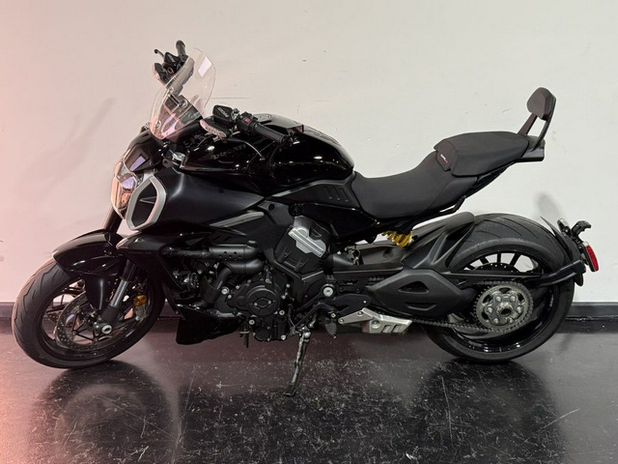 2024 Ducati Diavel V4 Black