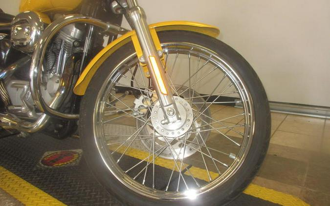 2005 Harley-Davidson® XL883C - Sportster® Custom 883C
