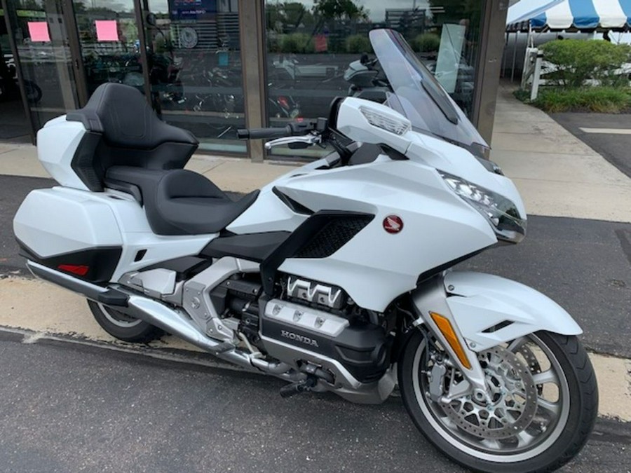 2018 Honda® Gold Wing Tour Automatic DCT Pearl White