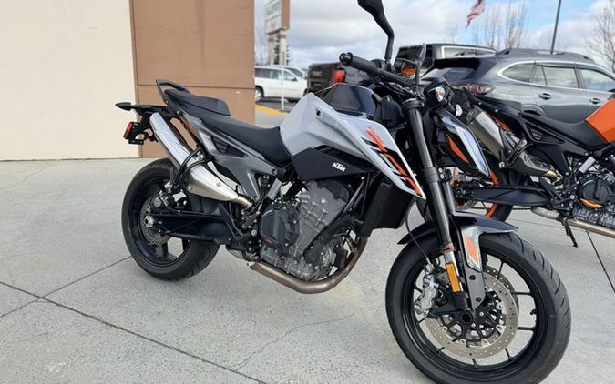 2024 KTM 790 Duke