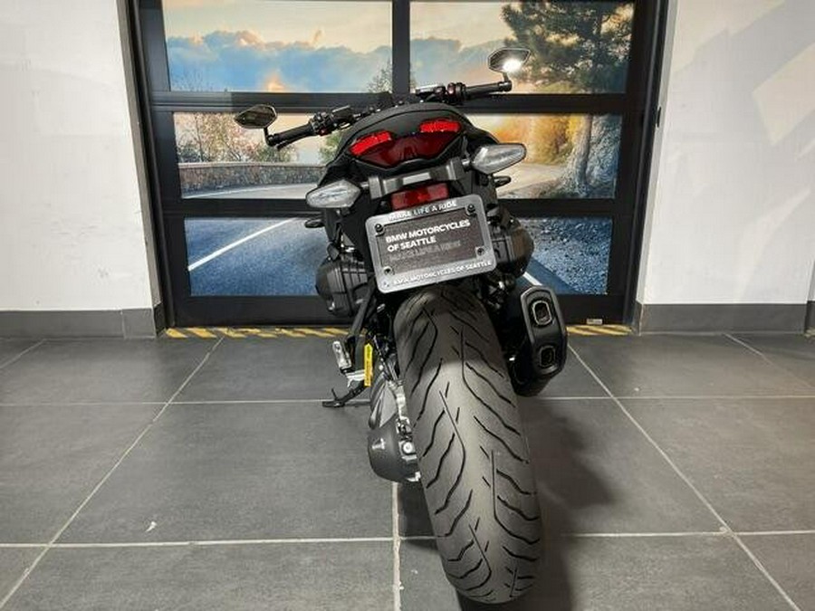 2026 BMW R 1300 R
