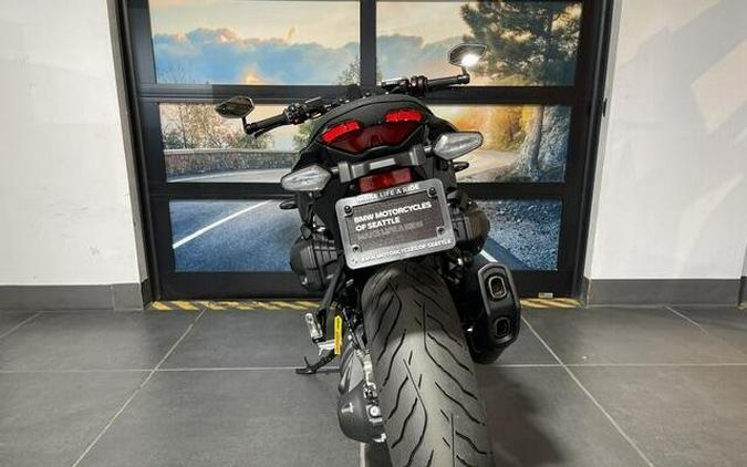2026 BMW R 1300 R