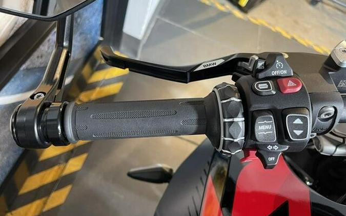2026 BMW R 1300 R