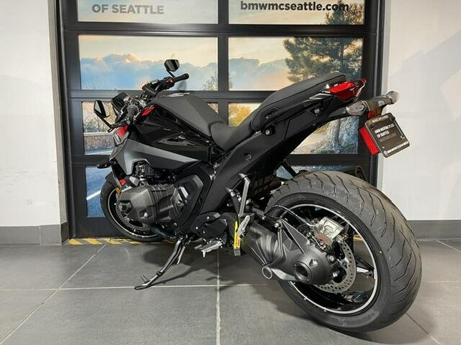 2026 BMW R 1300 R